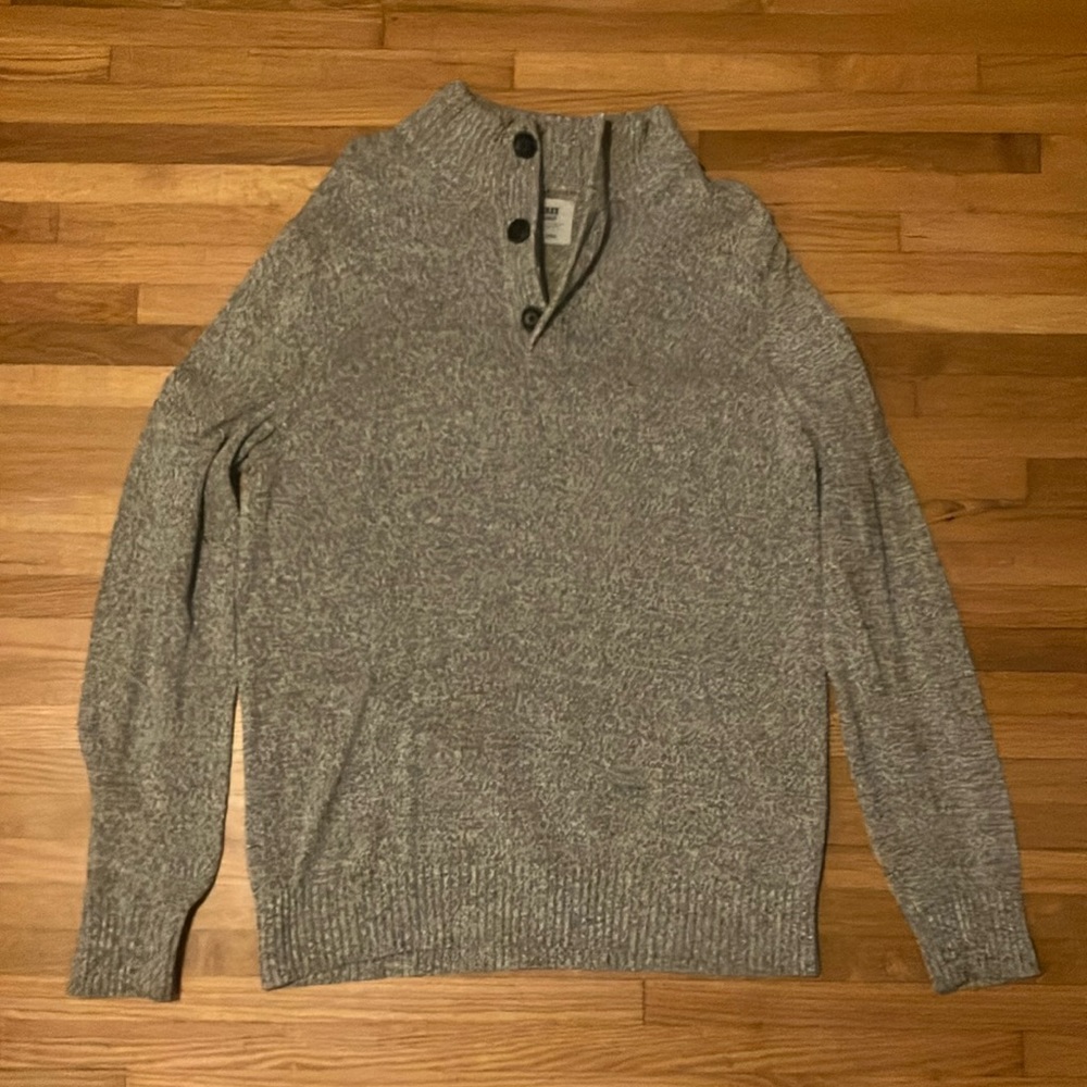 grey sweater with 1/4 zip and buttons. excellent cond no flaws make an offer
